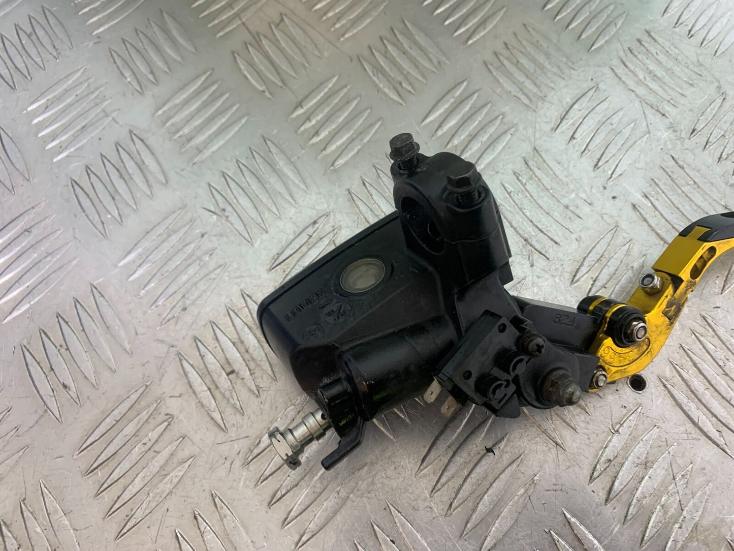 HONDA CBR600 CBR 600 RR FRONT MASTER CYLINDER YEAR 2003-2004 CMB1086)