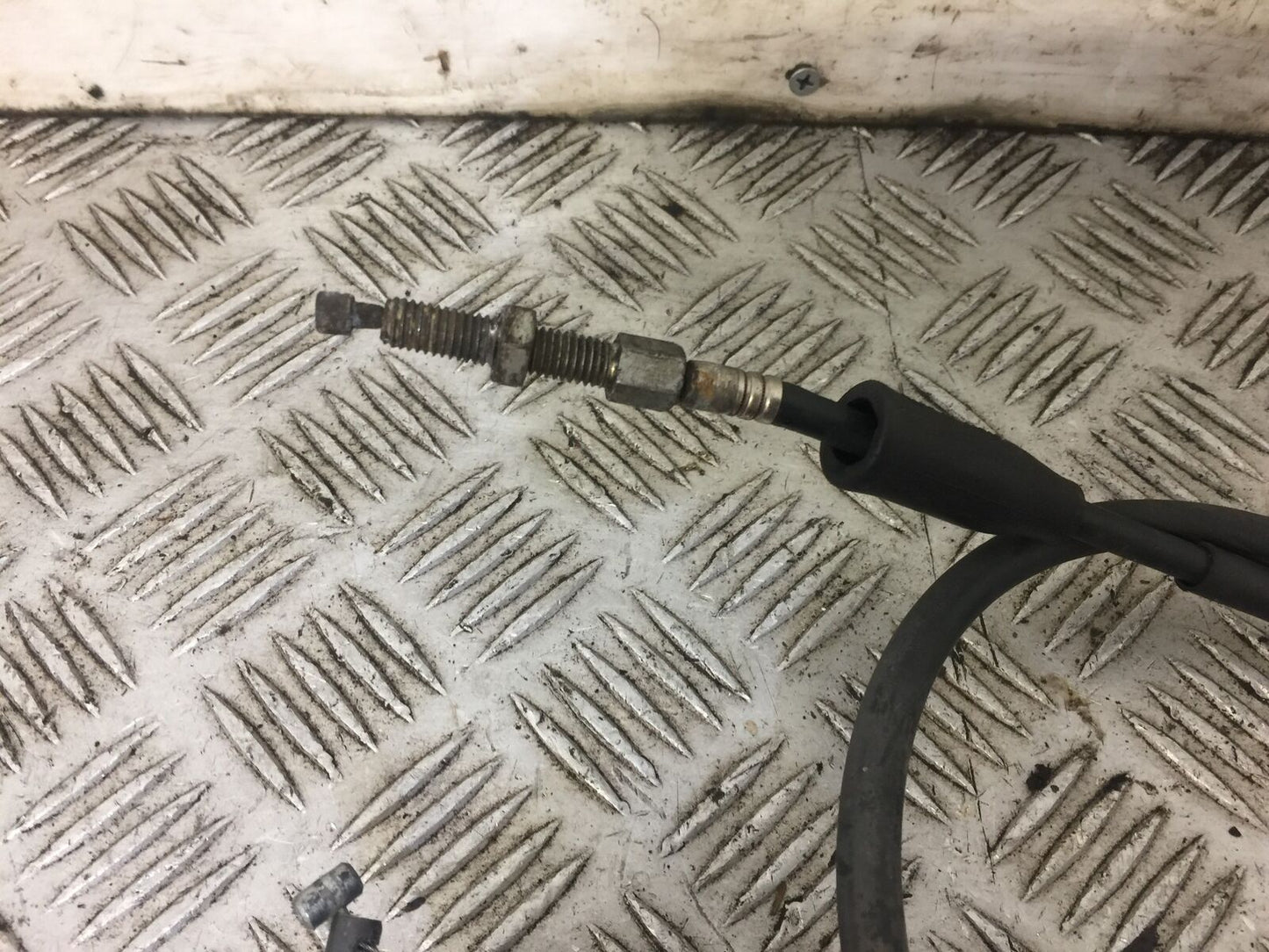 SUZUKI GSF600 GSF 600 BANDIT CLUTCH CABLE YEAR 2002(STOCK 606)