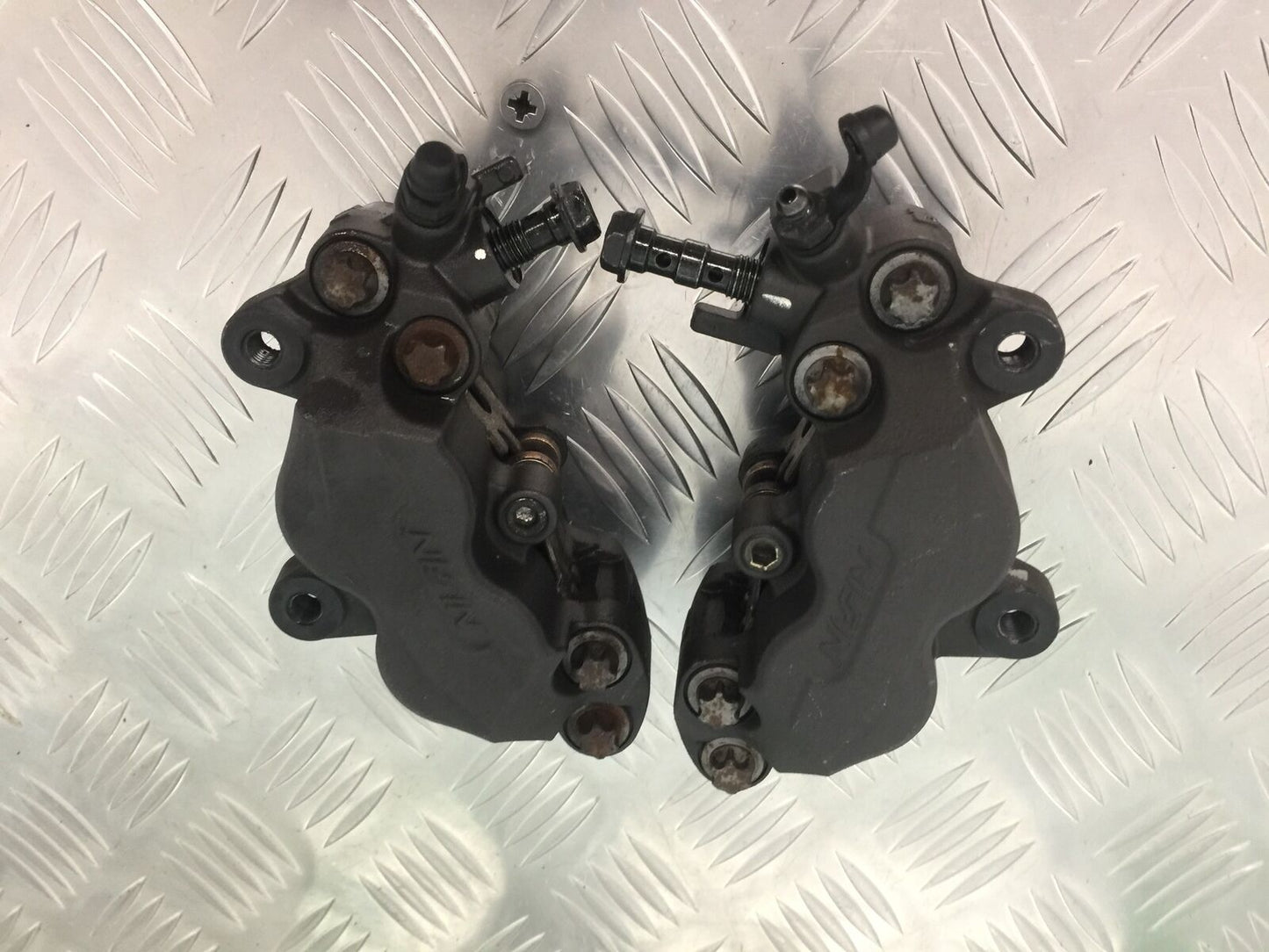 KAWASAKI Z800 Z 800 FRONT BRAKE CALIPERS YEAR 2013-2017 (STOCK 925)