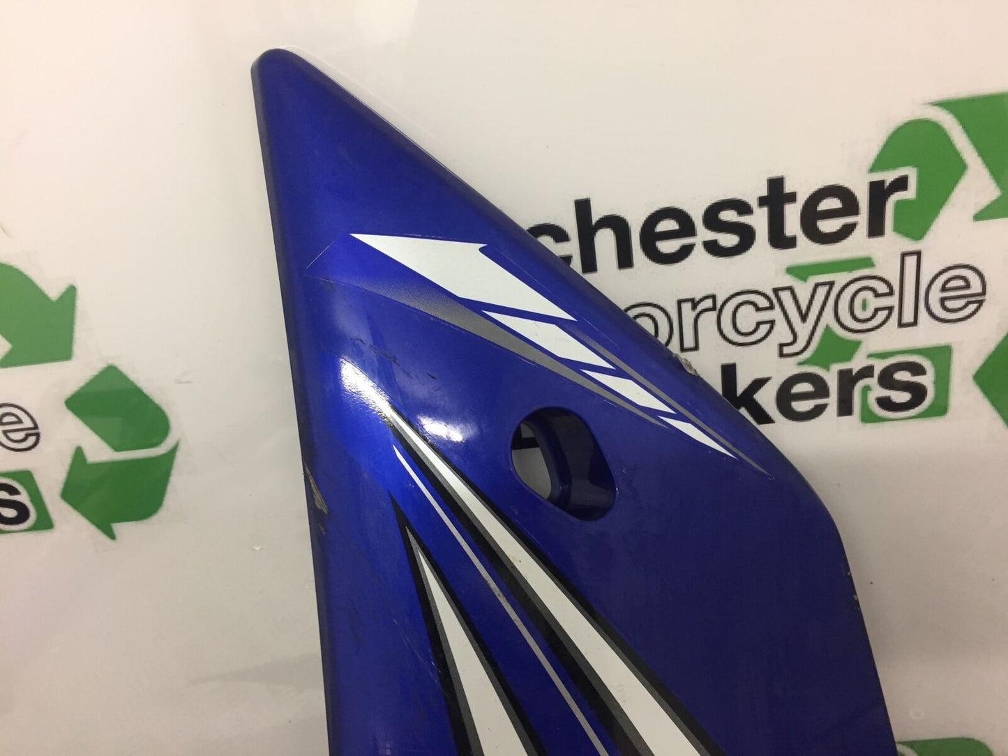 YAMAHA YZF R1 LEFT MIDDLE FAIRING PANEL 2007