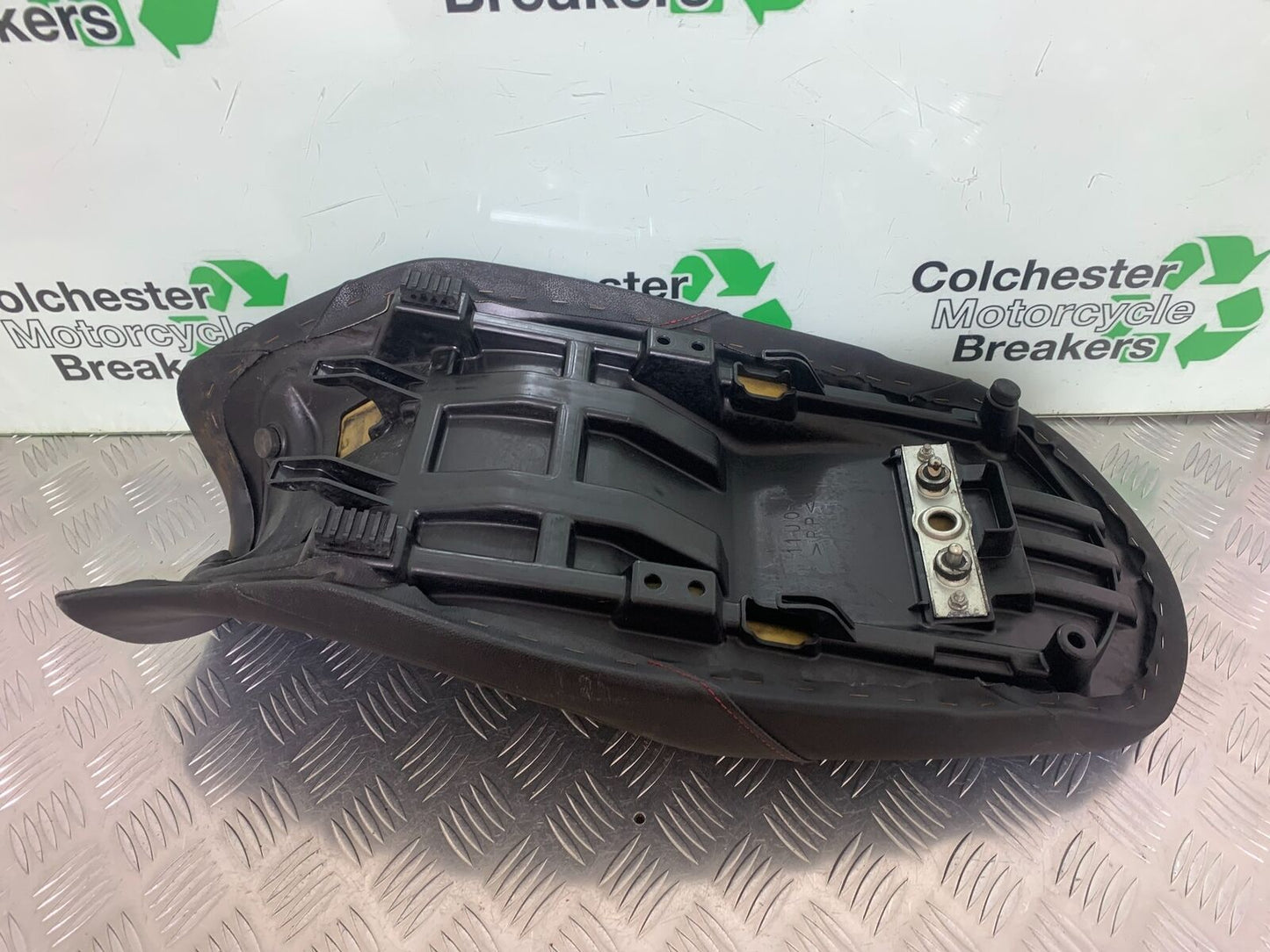 SUZUKI DL 650 V-STROM SEAT YEAR 2016 (STOCK 996)