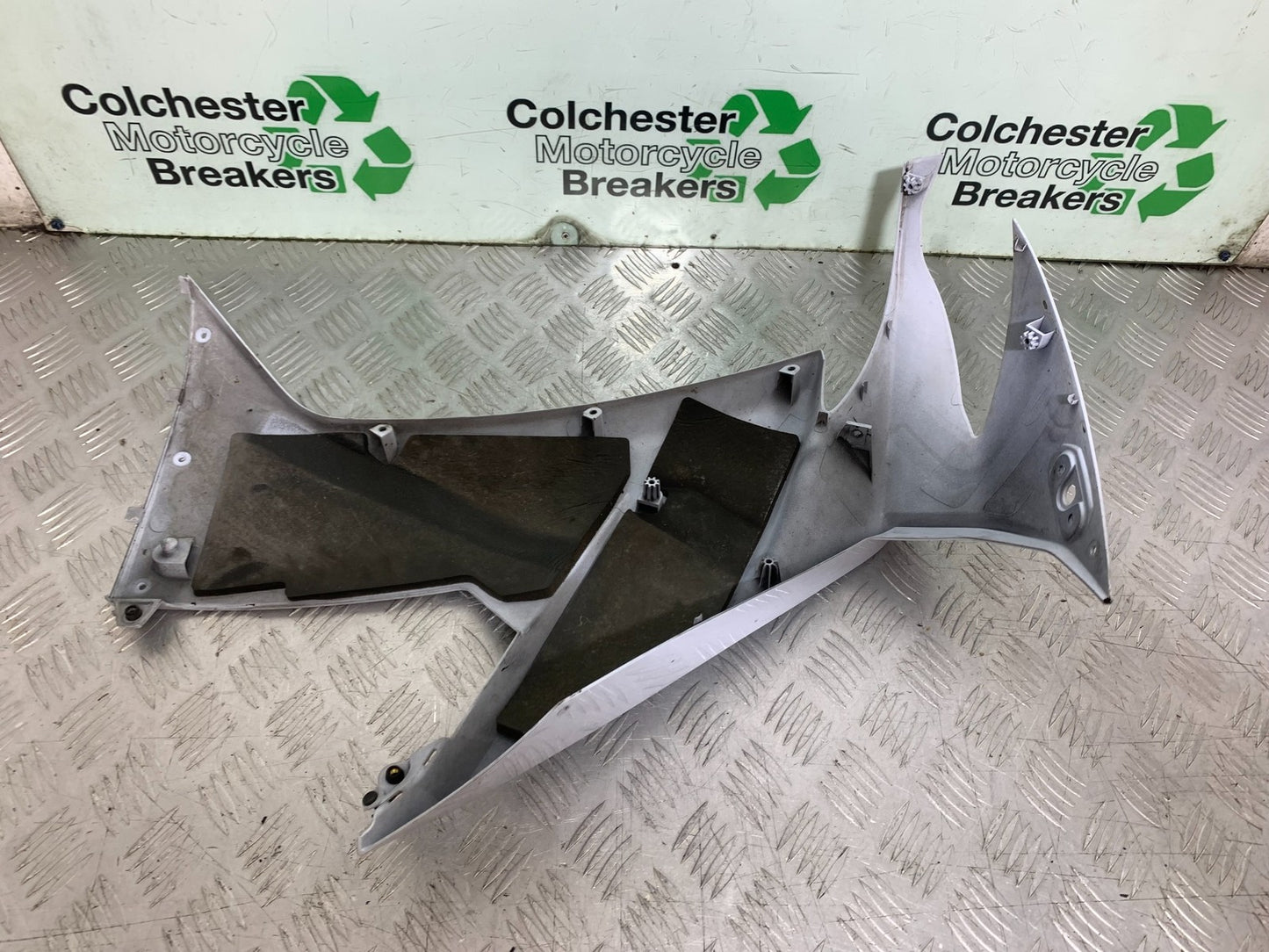 KAWASAKI ZX10R ZX10 R RIGHT FAIRING PANEL 2008-2010 (CMB1301)