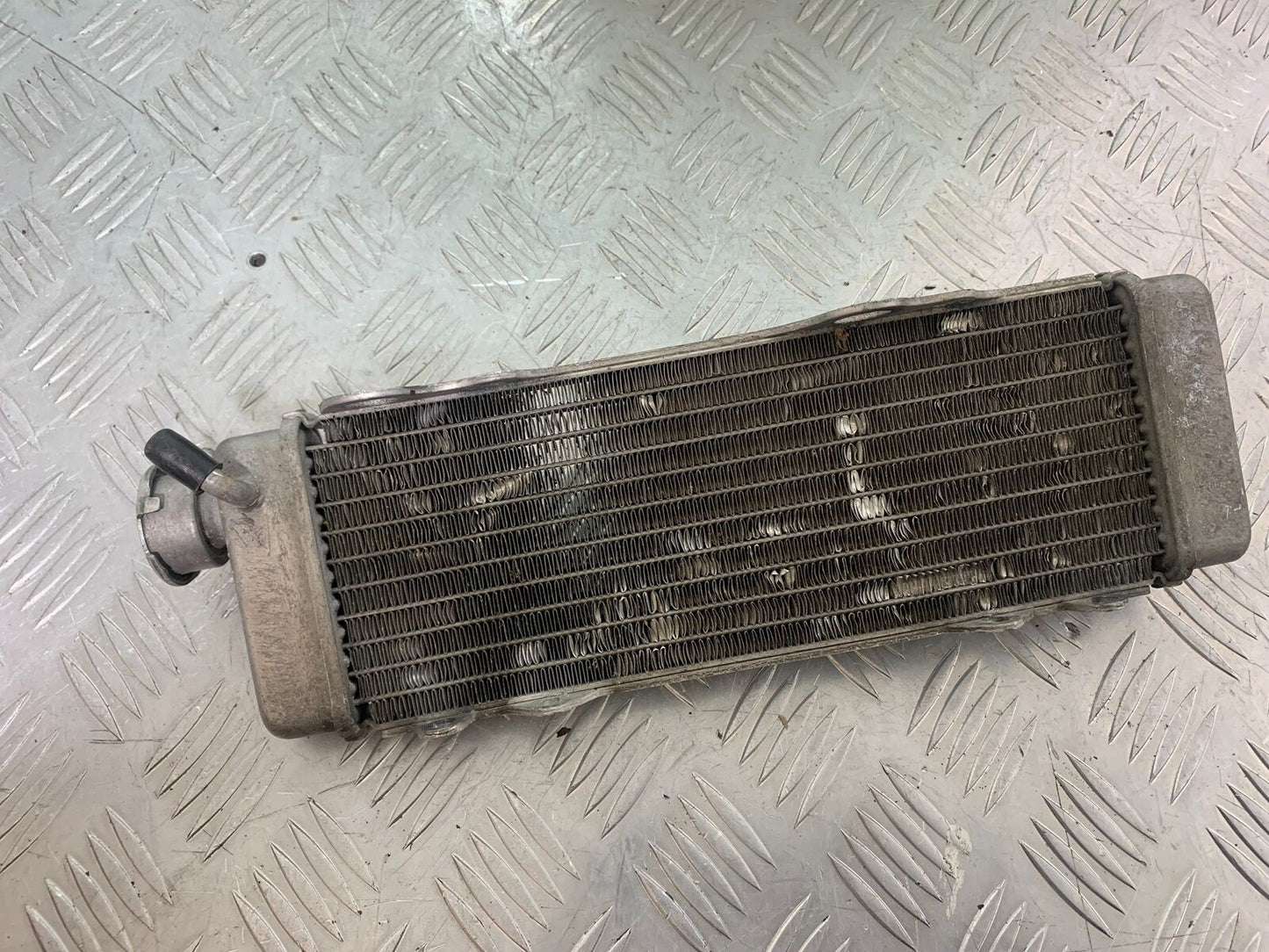 HUSQVARNA TE630 TE 630 RADIATOR YEAR 2010-11 (CMB1120)