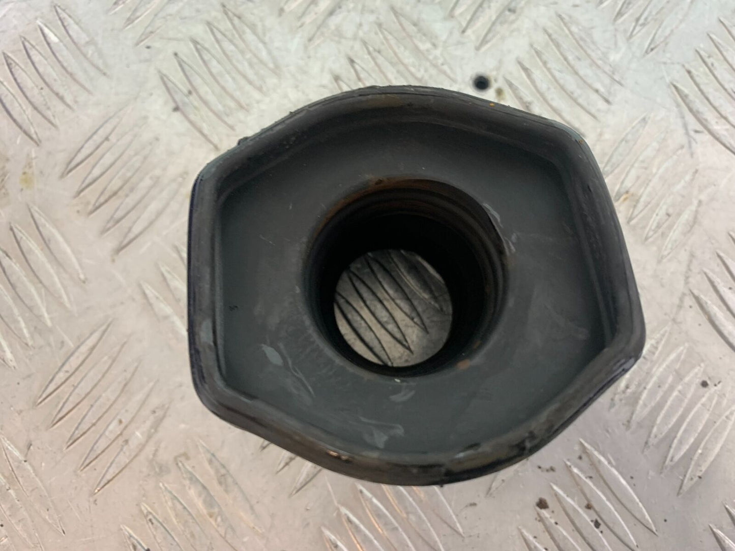 HONDA CX500 CX 500 RUBBER SWINGARM BOOT YEAR 1980 (CMB1131)