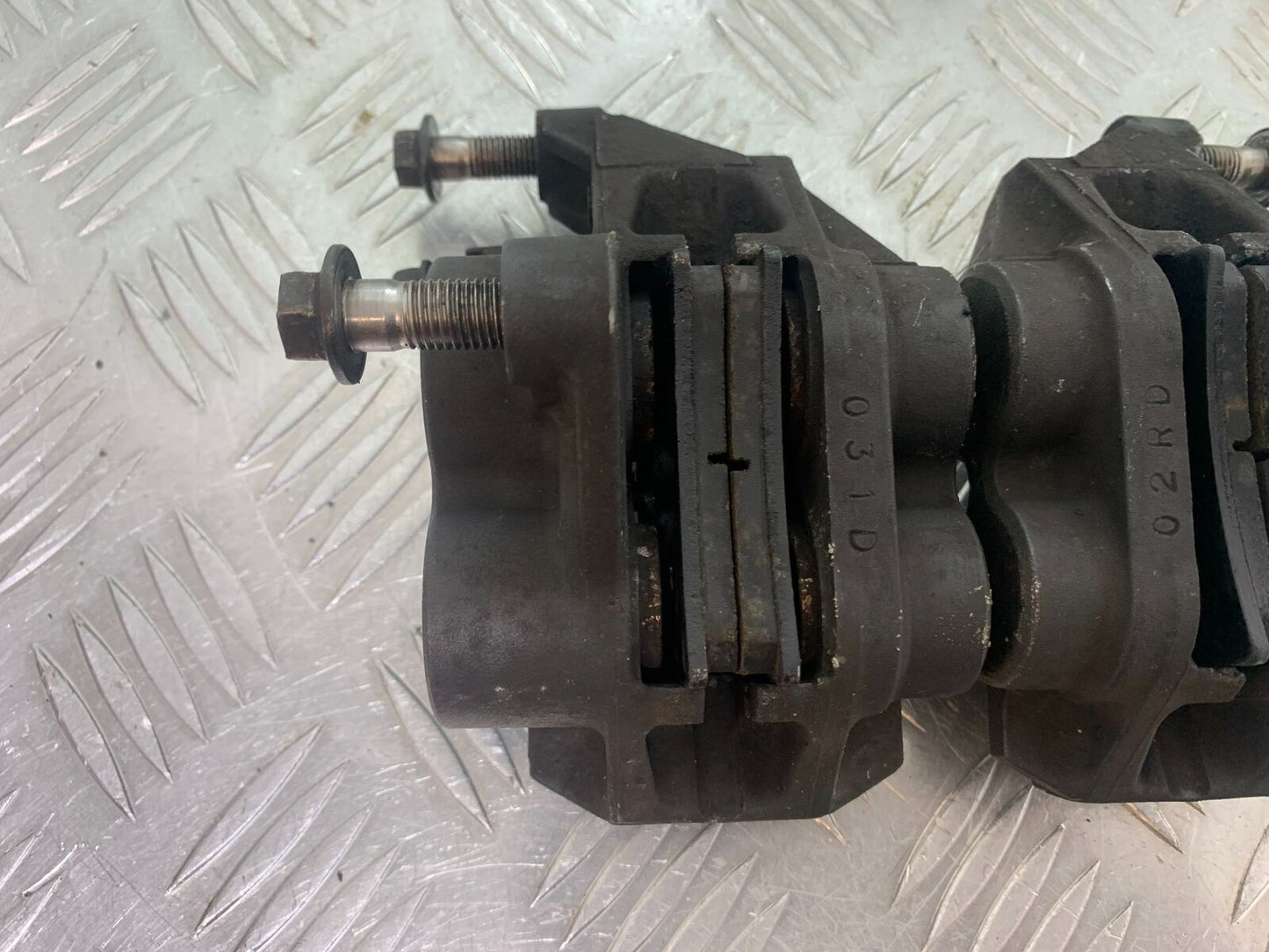 YAMAHA XJR1300 XJR 1300 FRONT BRAKE CALIPERS YEAR 1999-2003 (CMB1055)