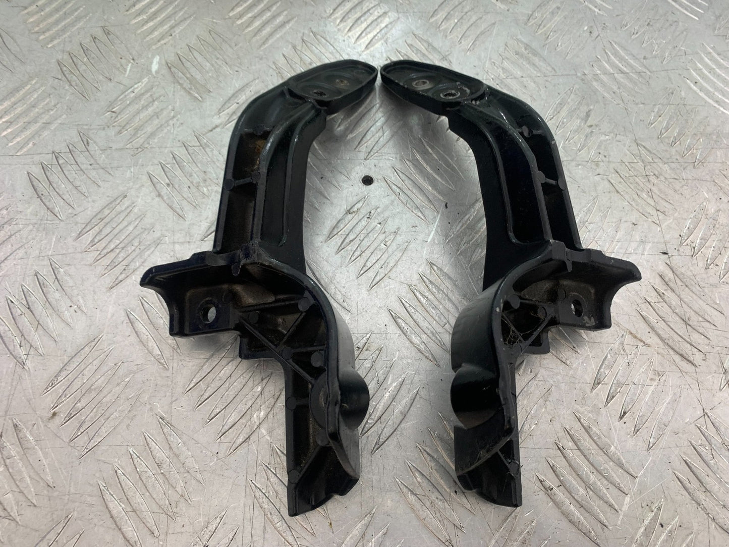 YAMAHA FZS600 FAZER 600 MIRROR ARMS YEAR 1998-2001 (CMB1267)