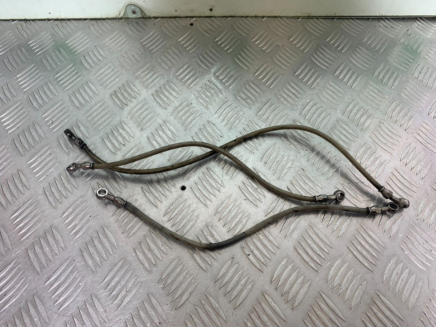 YAMAHA XJR1300 XJR 1300 BRAIDED BRAKE LINES YEAR 1999-2003 (CMB1055)