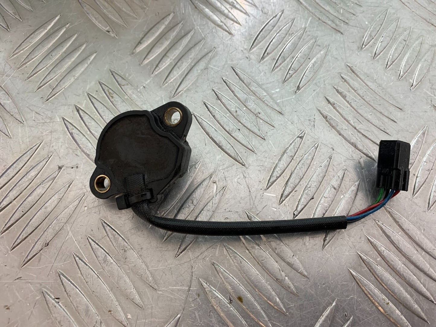 TRIUMPH 765 STREET TRIPLE RS NEUTRAL SWITCH YEAR 2018-2021