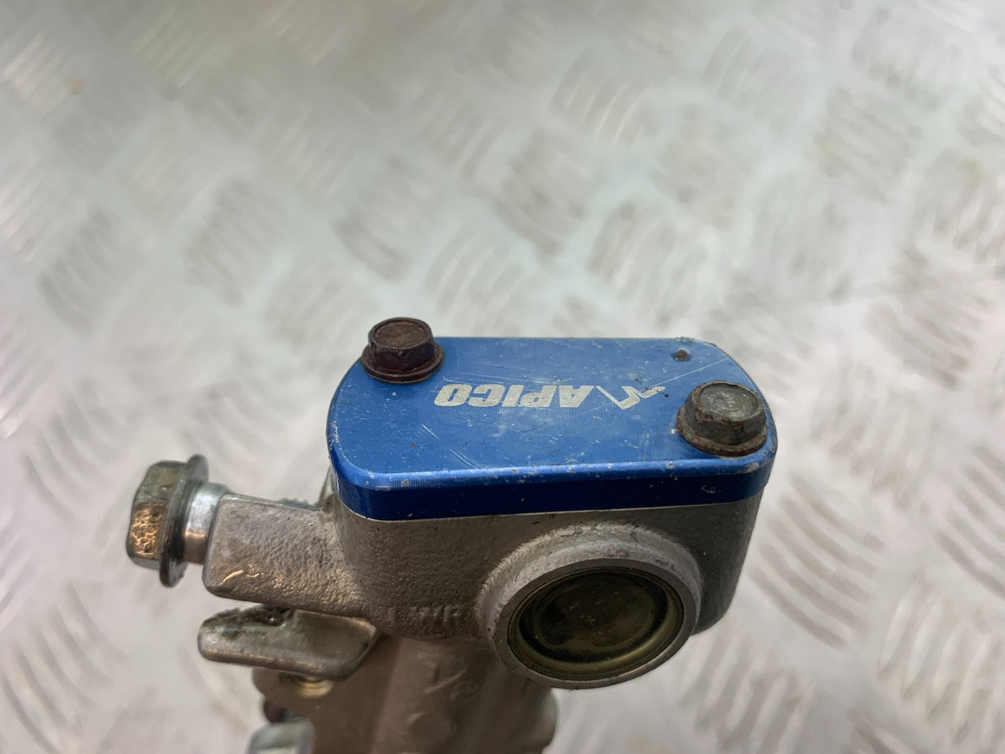 KAWASAKI KXF450 KXF 450 REAR BRAKE MASTER CYLINDER YEAR 2013 CMB1217)