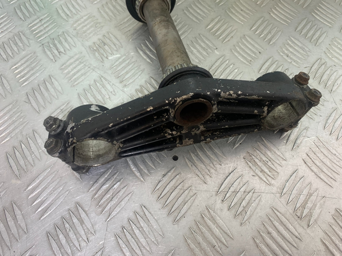 KAWASAKI ZZR1100 D BOTTOM YOKE YEAR 1993-2001 (CMB1164)