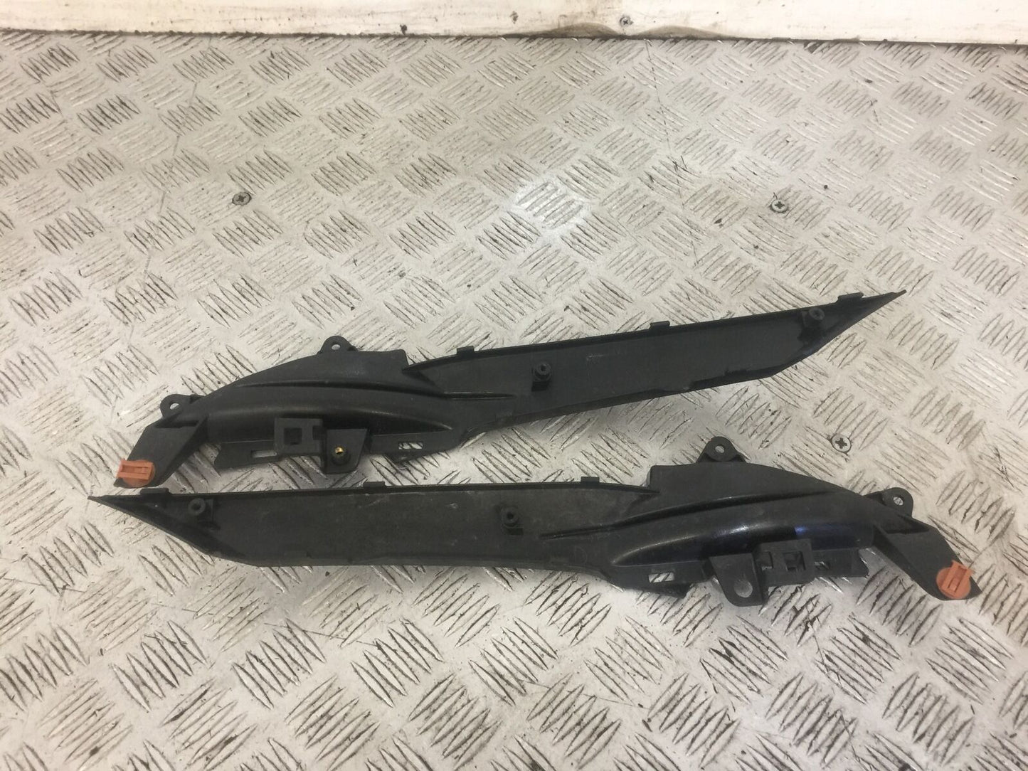 KAWASAKI NINJA 650 LEFT AND RIGHT INFILLS YEAR 2020 (STOCK 726)