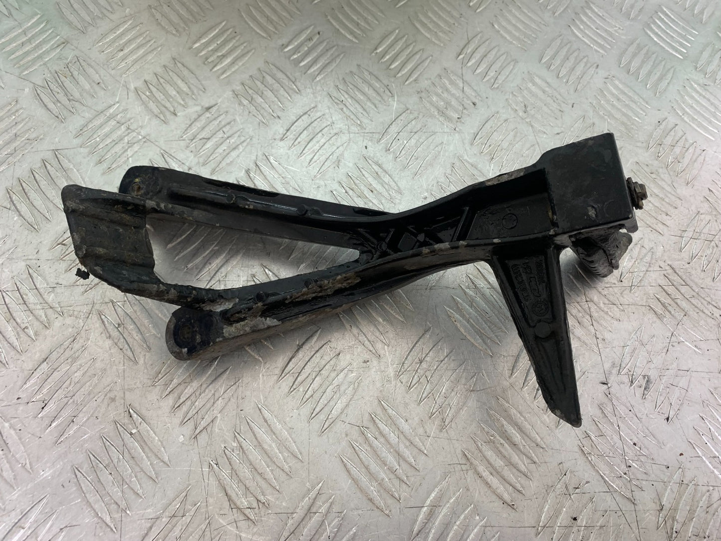KTM RC125 RC 125 LEFT REAR HANGER YEAR 2017-2022 (CMB 1244)
