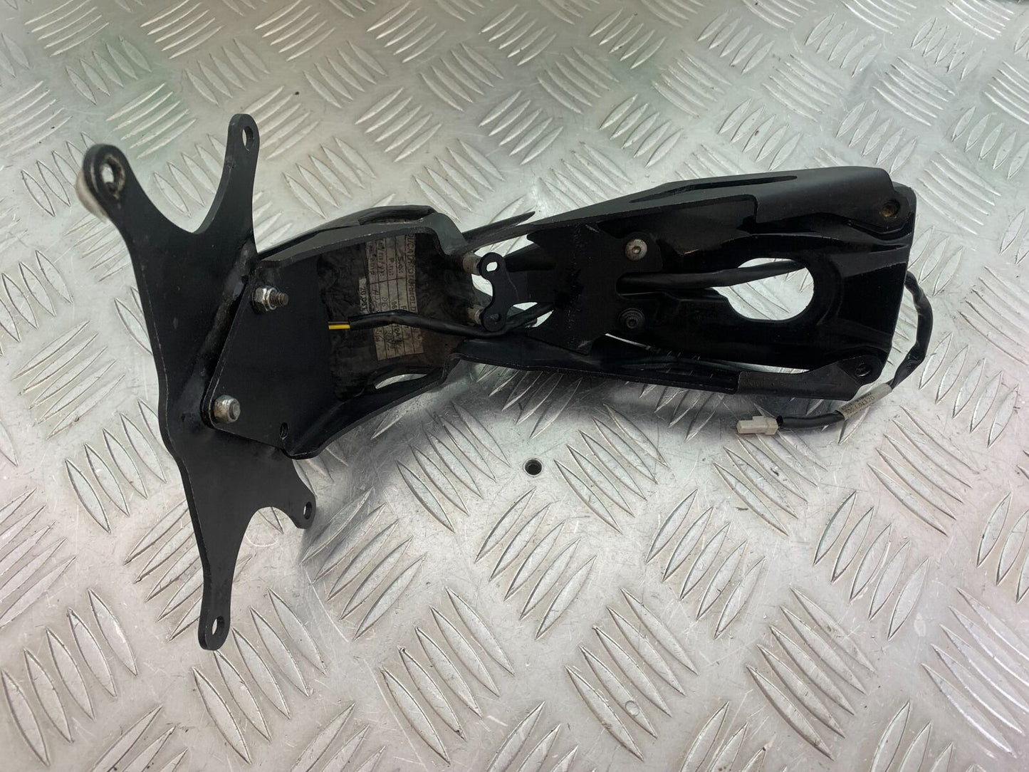 DUCATI 1199 PANIGALE NUMBER PLATE BRACKET CARBON COVER YEAR 2012-2014 (CMB1047)