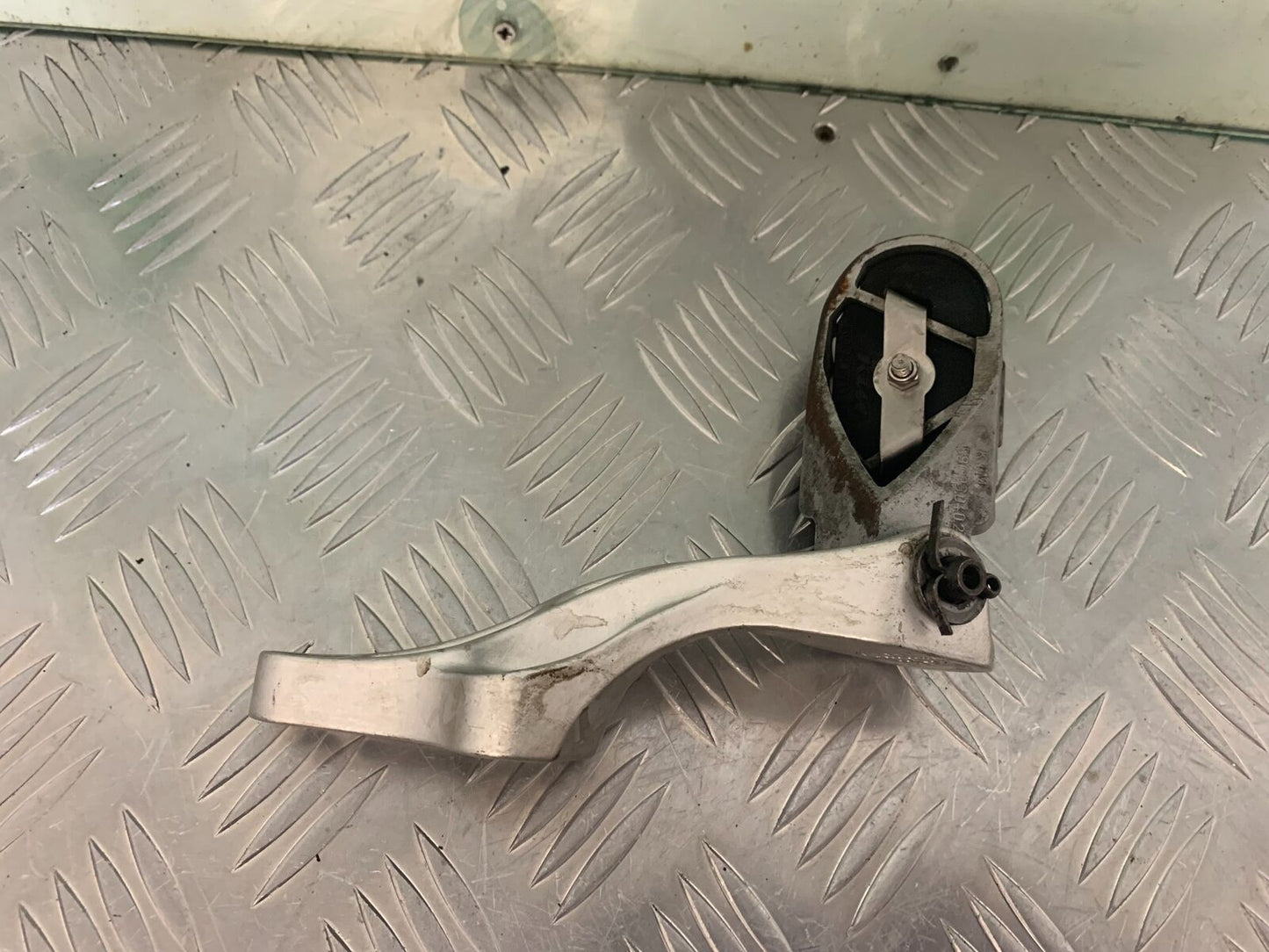 KTM 640 DUKE 2 FRONT LEFT FOOTPEG YEAR 2000-2006 (STOCK 988)