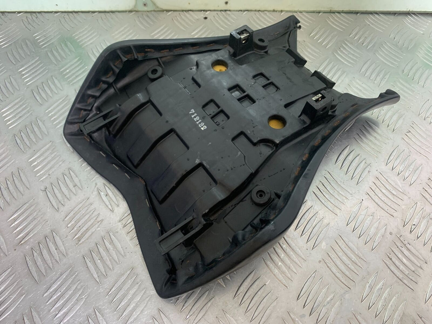 HONDA CBR1000 rr FIREBLADE FRONT SEAT 2008-2011 (CMB1037)