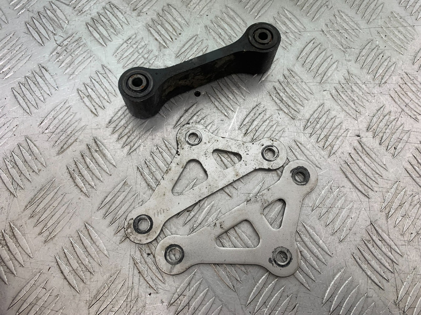 KAWASAKI Z1000 SX REAR SHOCK LINKAGE YEAR 2014-16 (CMB1264)