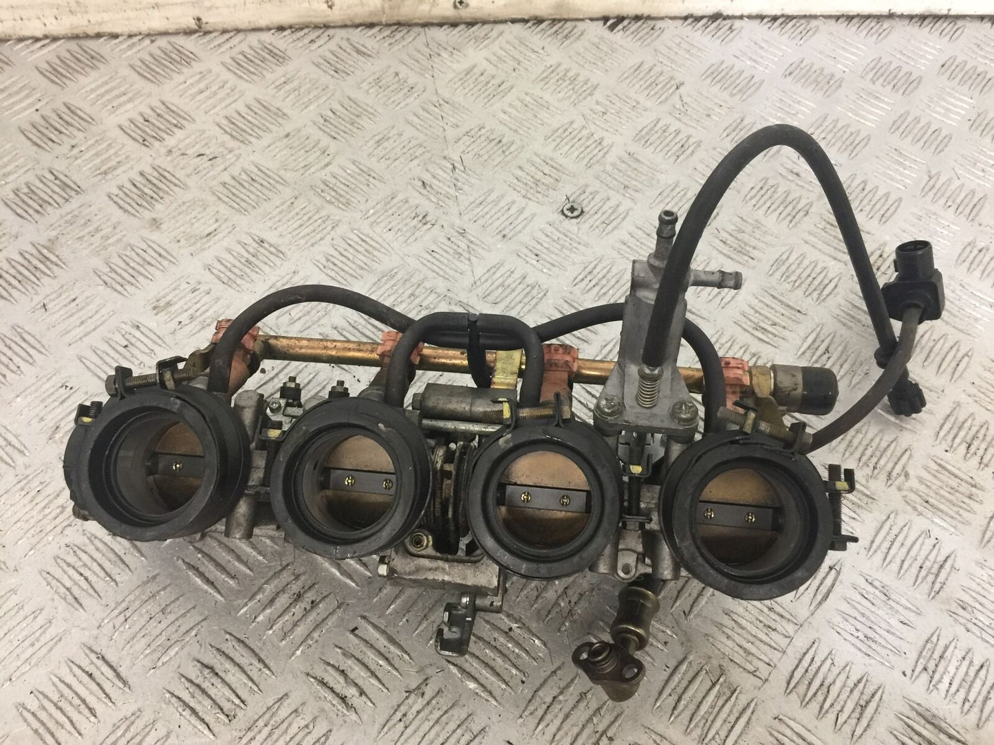 HONDA CBR600 CBR 600 RR THROTTLE BODIES YEAR 2003-2004 (STOCK 834)