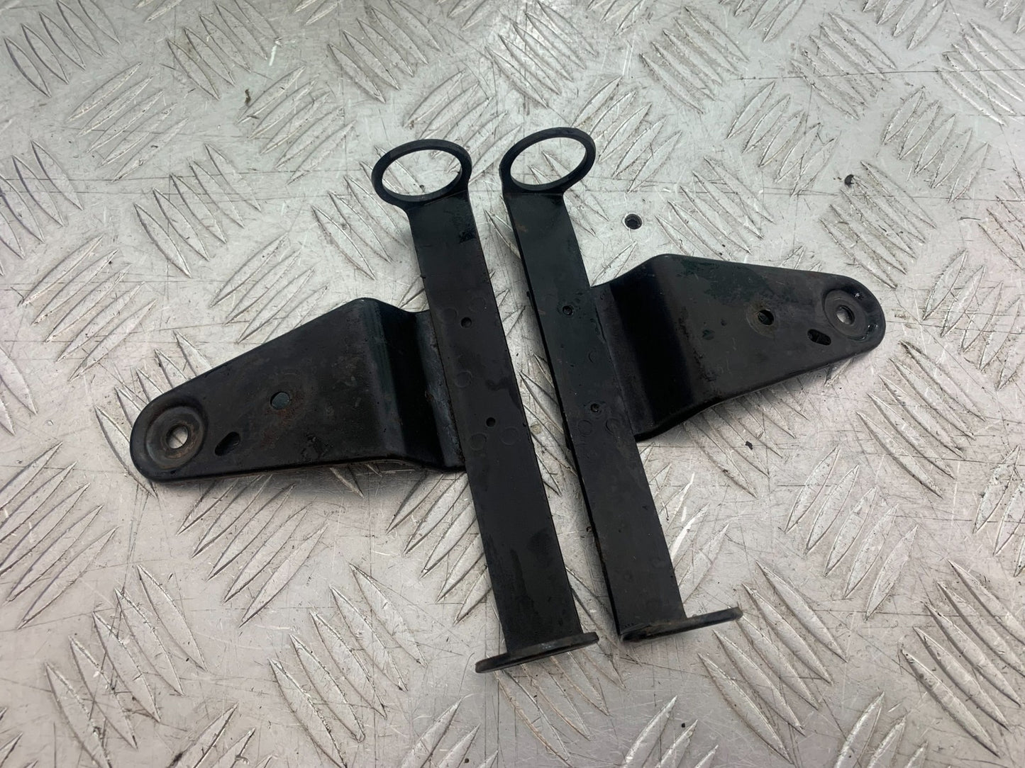 SUZUKI GP100 GP 100 HEADLIGHT BRACKETS YEAR 1978-1988 (CMB1259)