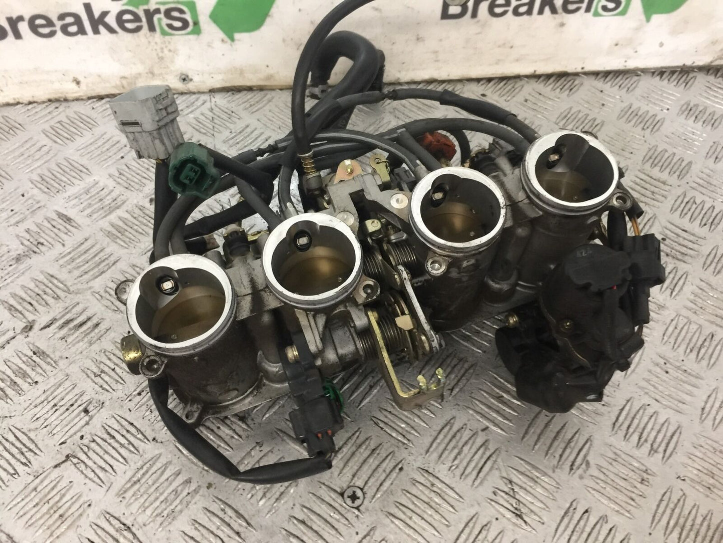 YAMAHA YZF R1 5VY THROTTLE BODIES YEAR 2004-2006 (STOCK 748)