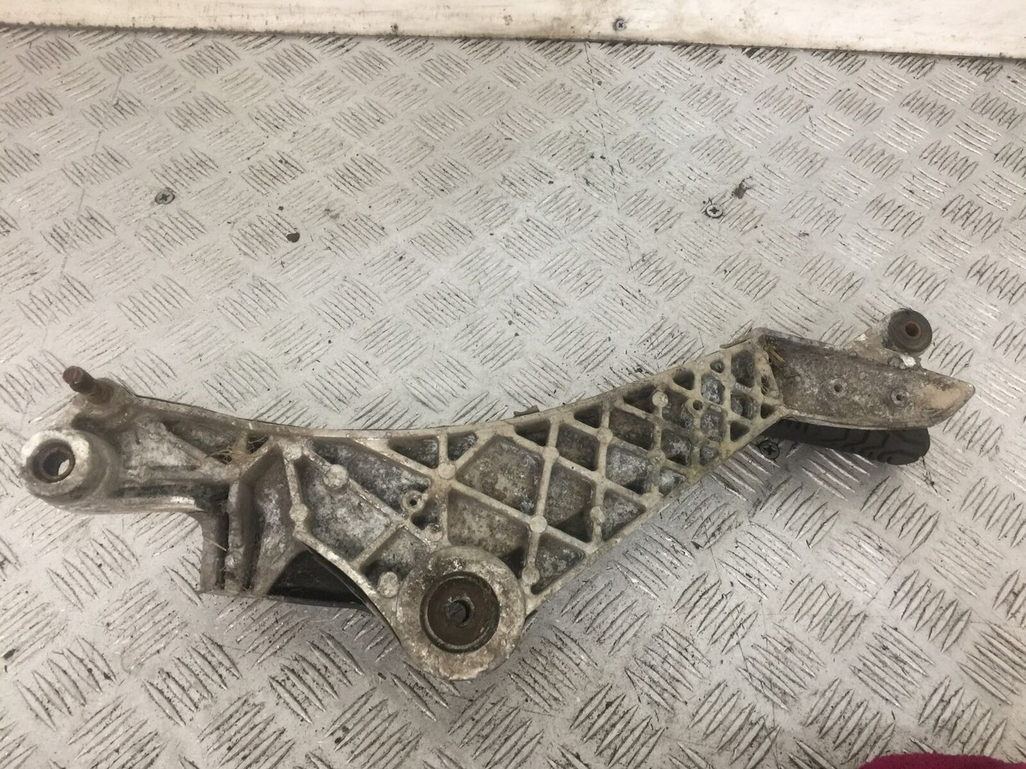 APRILIA 850 MANA AUTOMATIC LEFT HANGER YEAR 2007-2012 (STOCK 875)