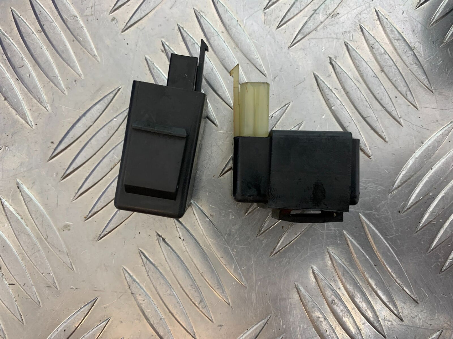 HONDA NTV 650 REVERE RELAYS YEAR 1988-1996 (CMB1025))