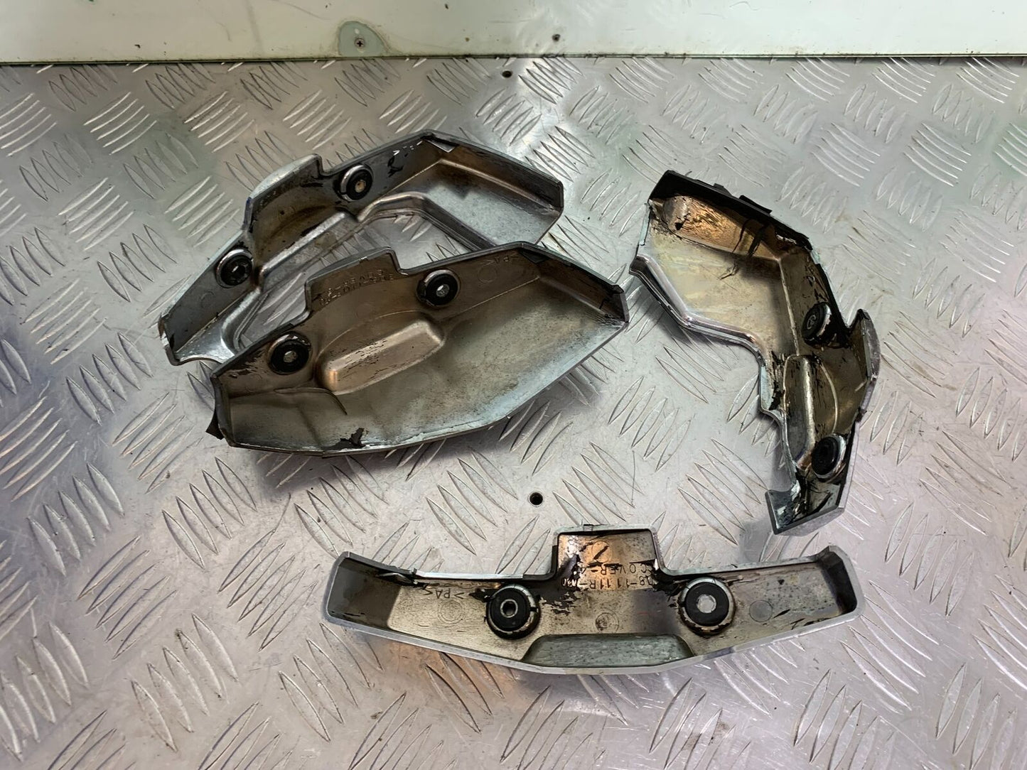YAMAHA XVS 1300 MIDNIGHT STAR CHROME ENGINE COVERS YEAR 2007-16 (CMB1027)