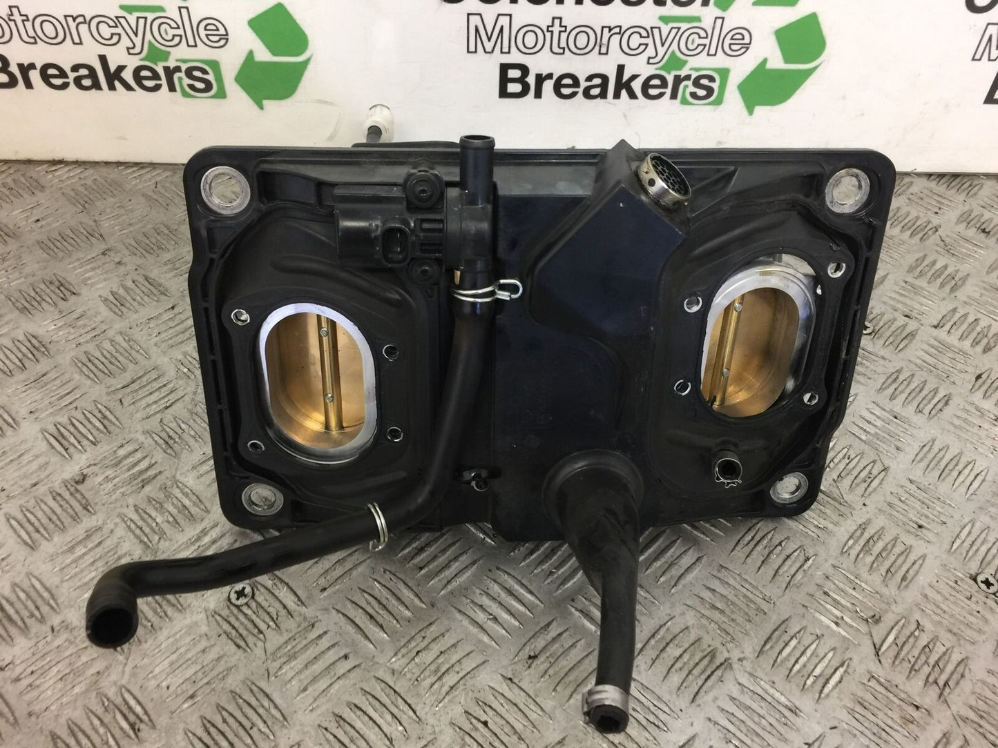 DUCATI 1299 PANIGALE THROTTLE BODIES FUEL INJECTION ASSEMBLY YEAR 2016