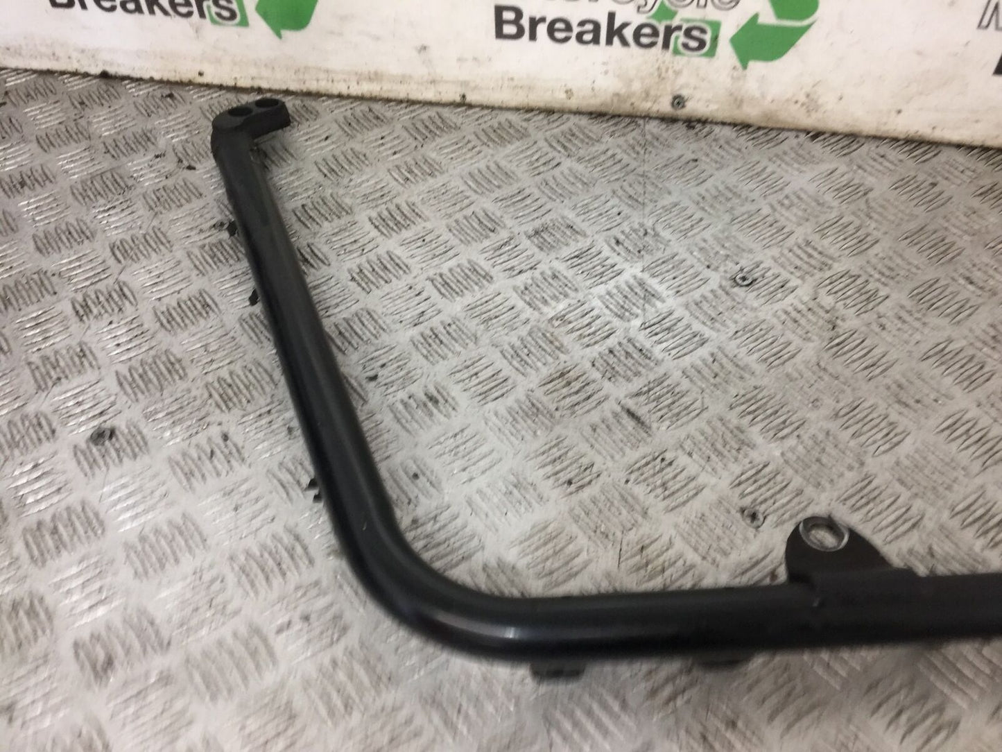 TRIUMPH BONNEVILLE 865 RIGHT FRAME RAIL YEAR 2008-2015 (STOCK 904)