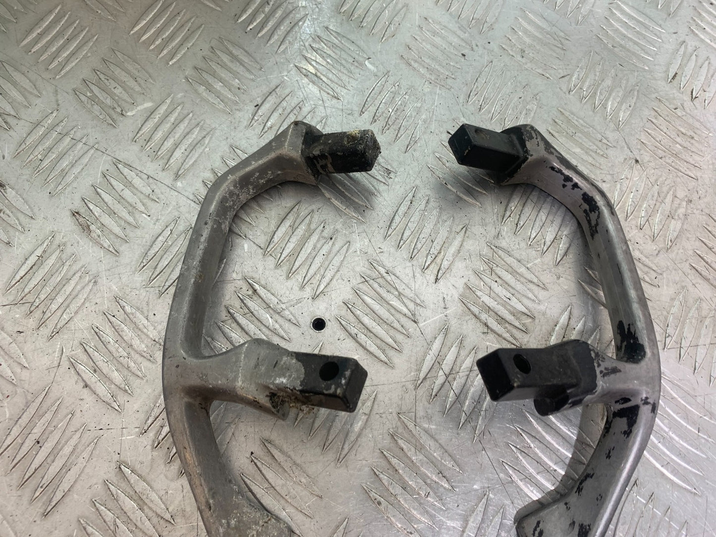 KAWASAKI ZX6R ZX6 F GRAB RAILS YEAR 1995-1997 (CMB1169)