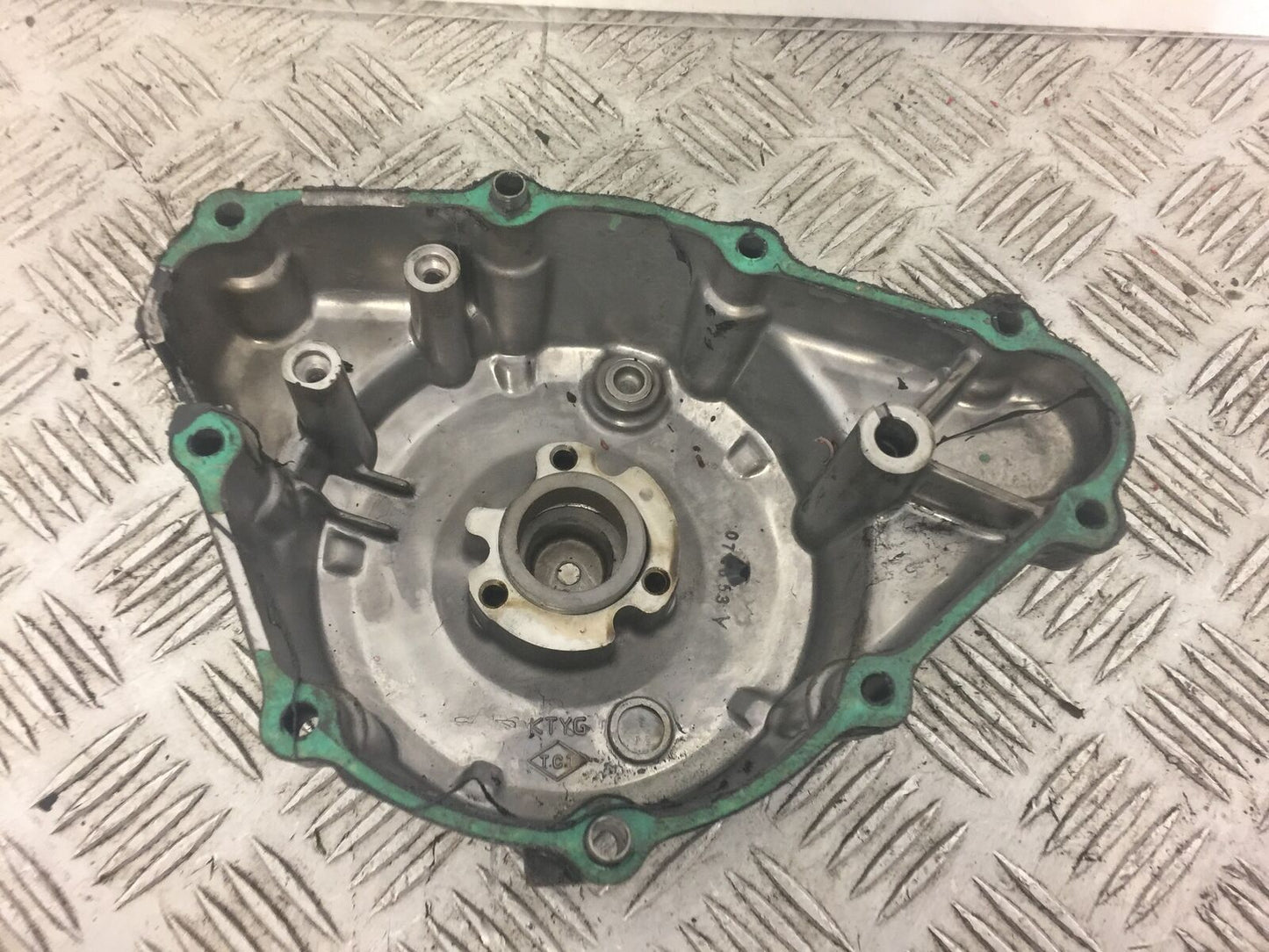 HONDA CBR125 CBR 125 GENERATOR COVER YEAR 2011-2017