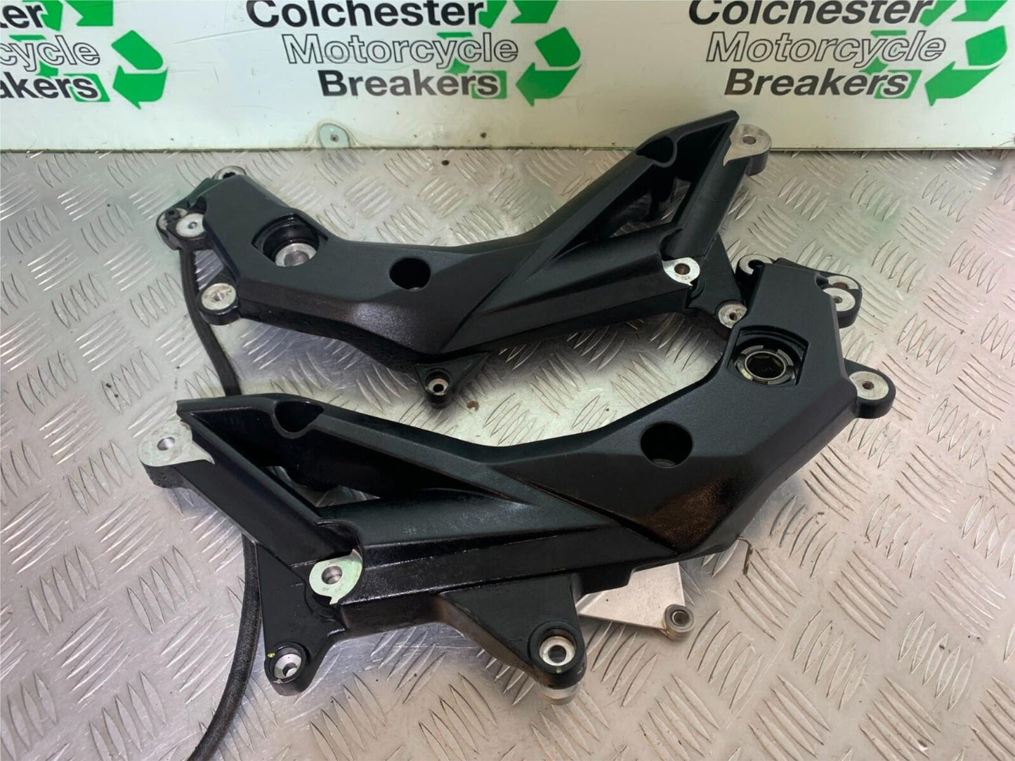 APRILIA SL750 SL 750 SHIVER LEFT & RIGHT FRAME RAILS YEAR 2012 (CMB1074)