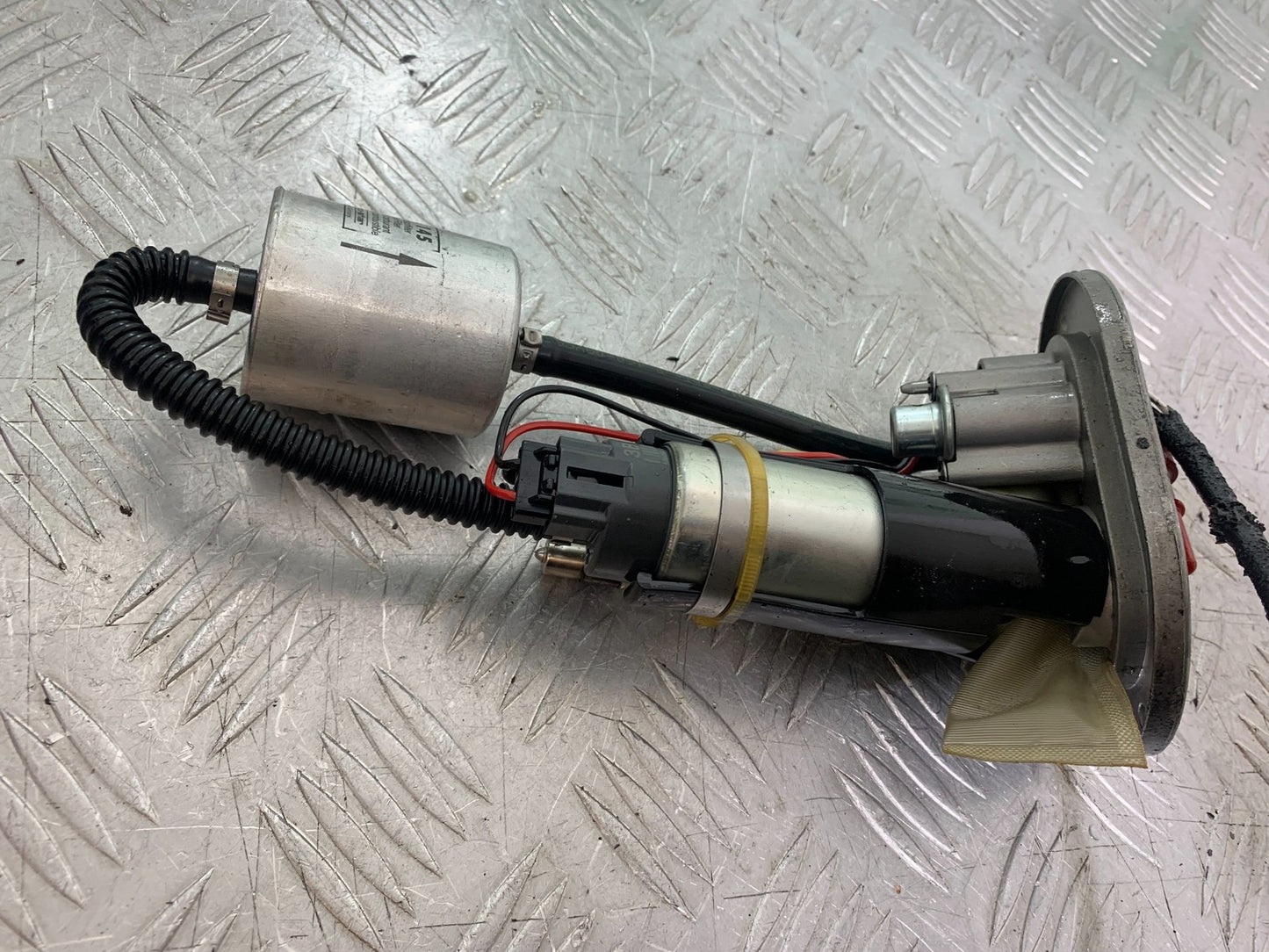 APRILIA SL750 SL 750 SHIVER PETROL PUMP YEAR 2008-2016 (CMB1242)
