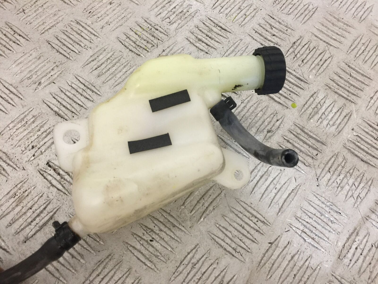 KTM DUKE 125 COOLANT BOTTLE YEAR 2012-2016 (STOCK 828)
