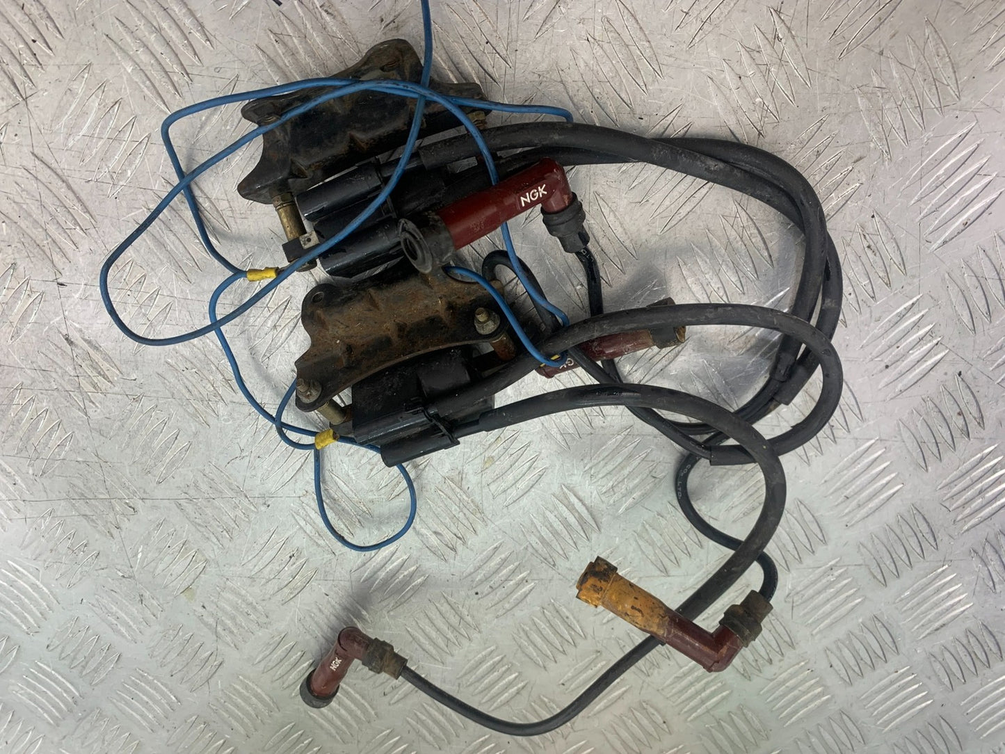 KAWASAKI GPZ600 GPZ 600 COILS AND CAPS YEAR 1988-90 (CMB1258)