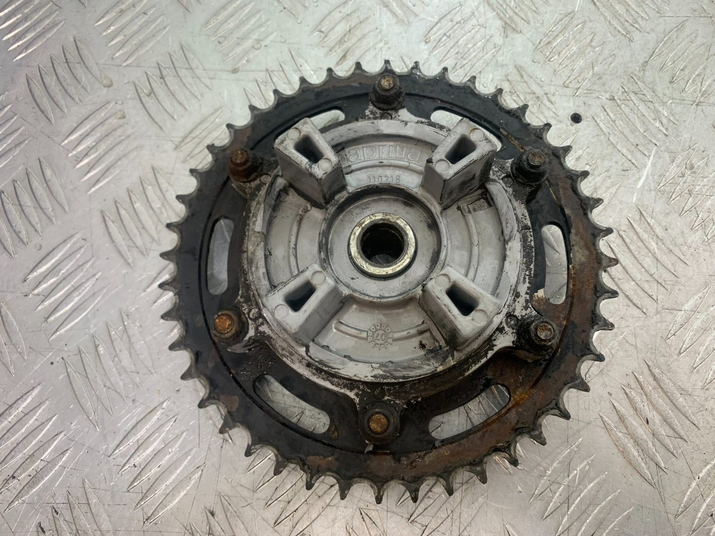 APRILIA 650 PAGASO STRADA REAR SPROCKET CARRIER YEAR 2005-2010 (CMB1260)