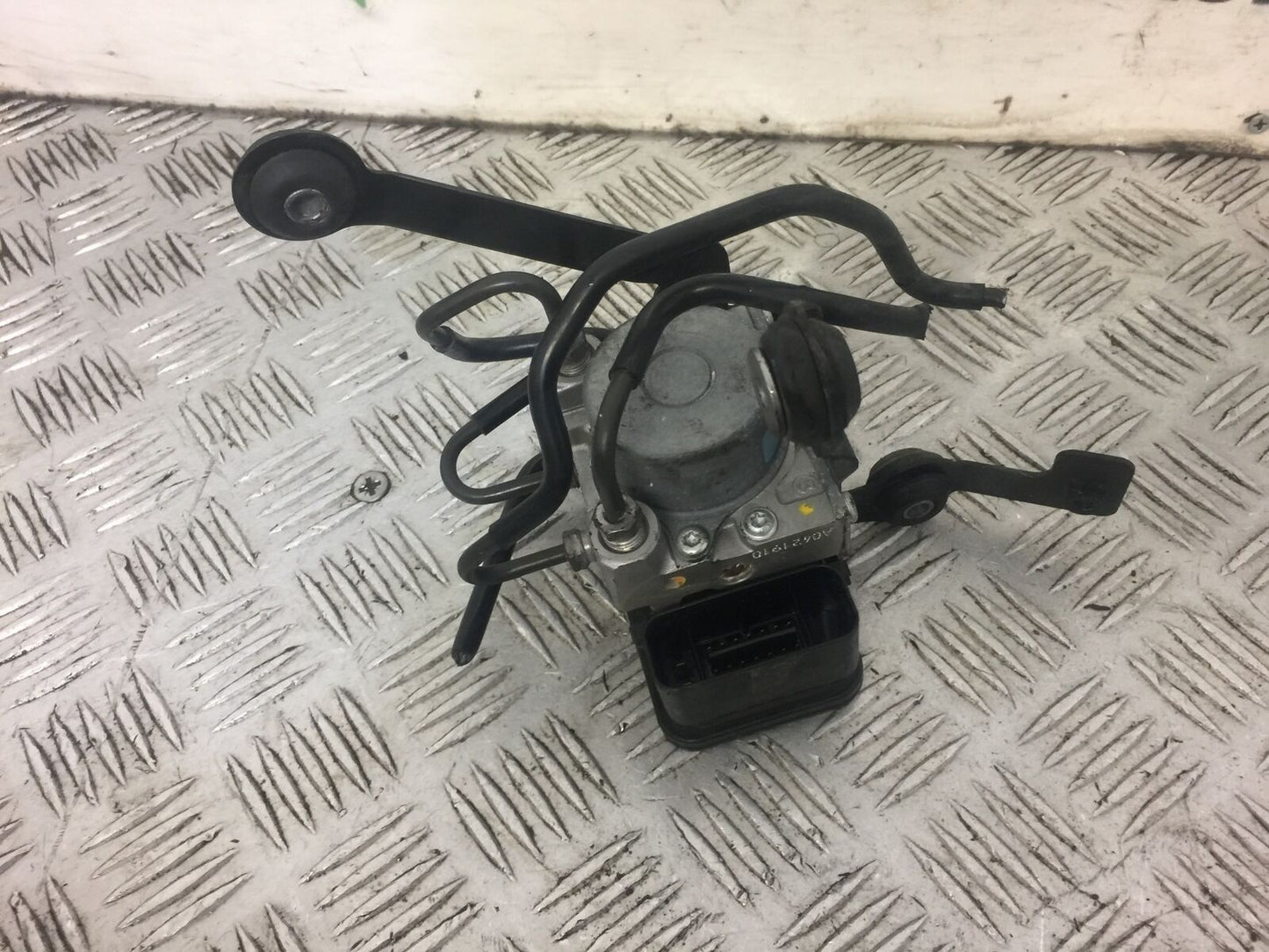 TRIUMPH TIGER 800 XRT ABS PUMP YEAR 2015-2017 (STOCK 506)