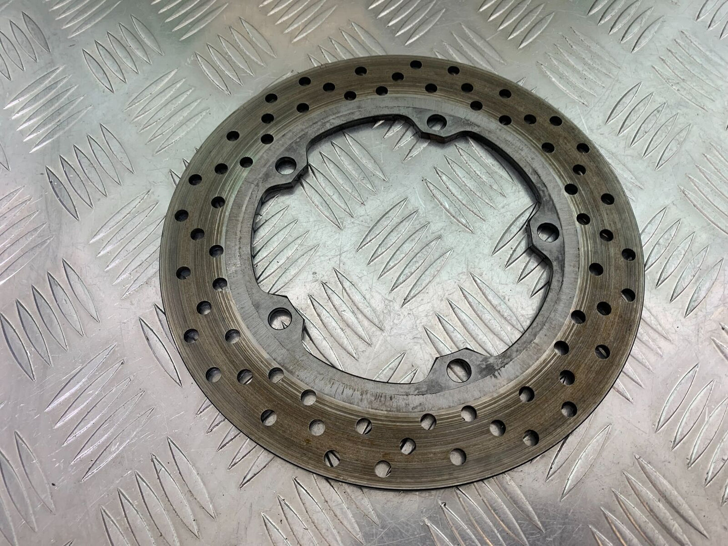 YAMAHA MT09 MT-09 REAR BRAKE DISC YEAR 2013-2016 (STOCK 997)