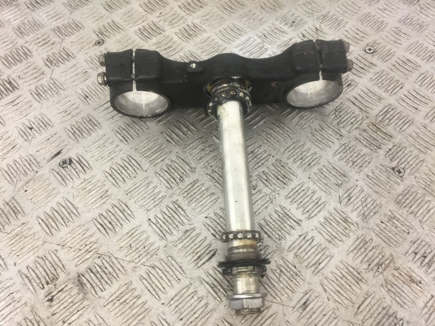 HONDA CRF1000 AFRICA TWIN BOTTOM YOKE YEAR 2016-2019 (STOCK 695)