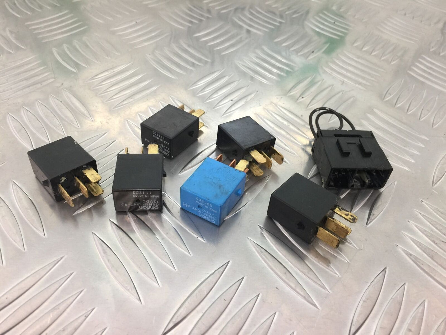TRIUMPH TIGER 800 XRT RELAYS YEAR 2015-2017 (STOCK 920)