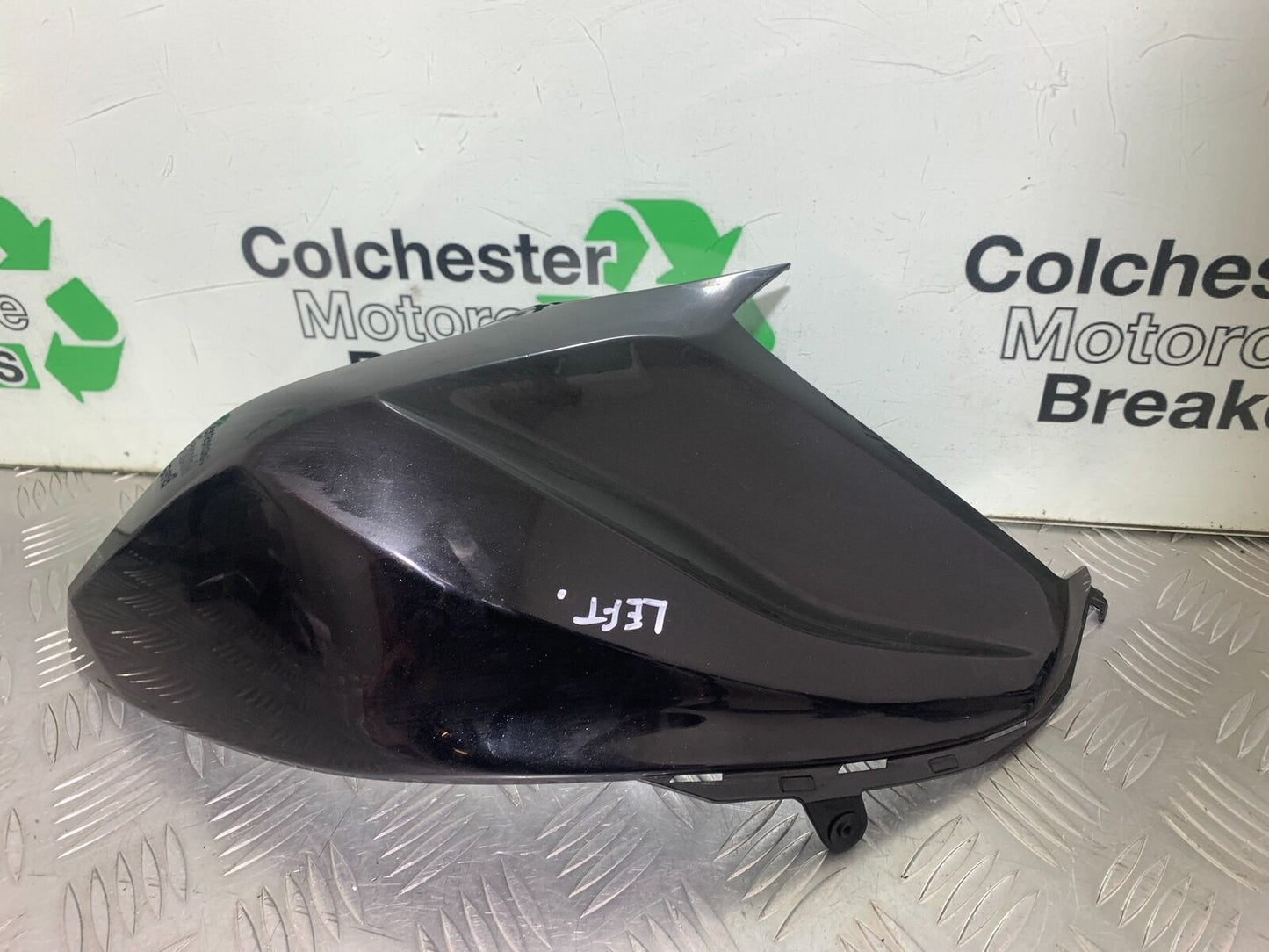 KAWASAKI Z800 Z 800 LEFT TANK COVER YEAR 2013-2017 (CMB1059)
