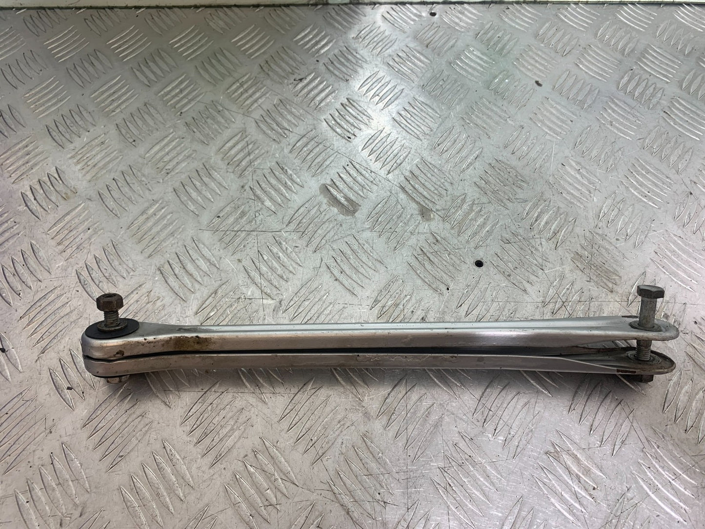 BMW R850 R R850R REAR BRAKE ARM YEAR 1994-2002 (CMB1170)