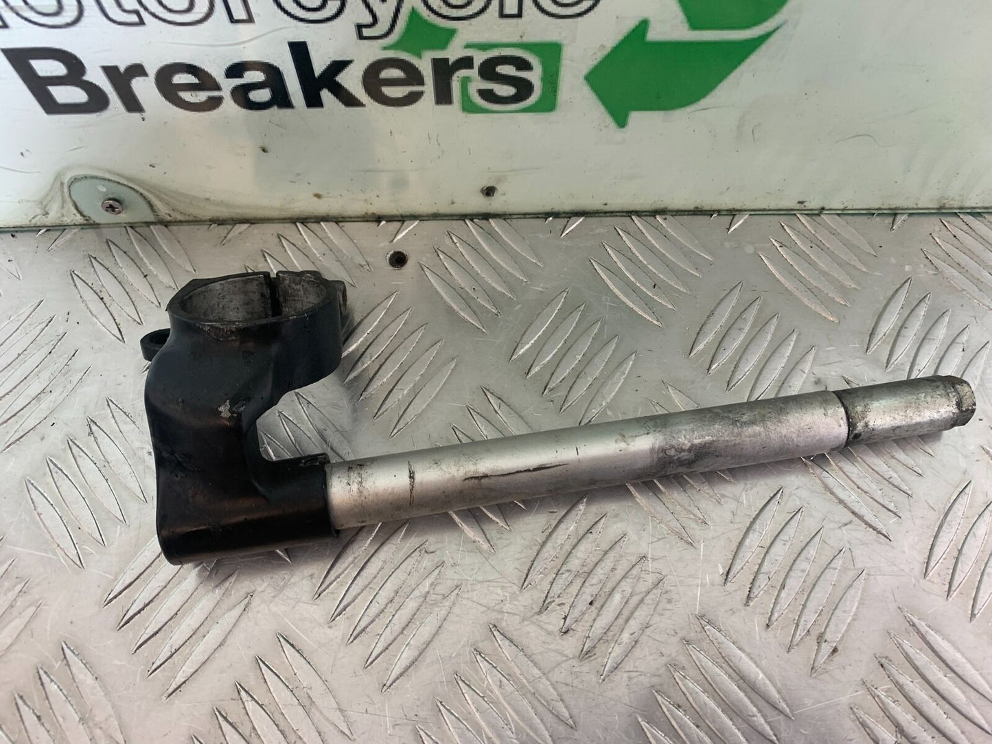 KAWASAKI ZX6R ZX636 RIGHT HANDLEBAR YEAR 2002 (CMB1100)