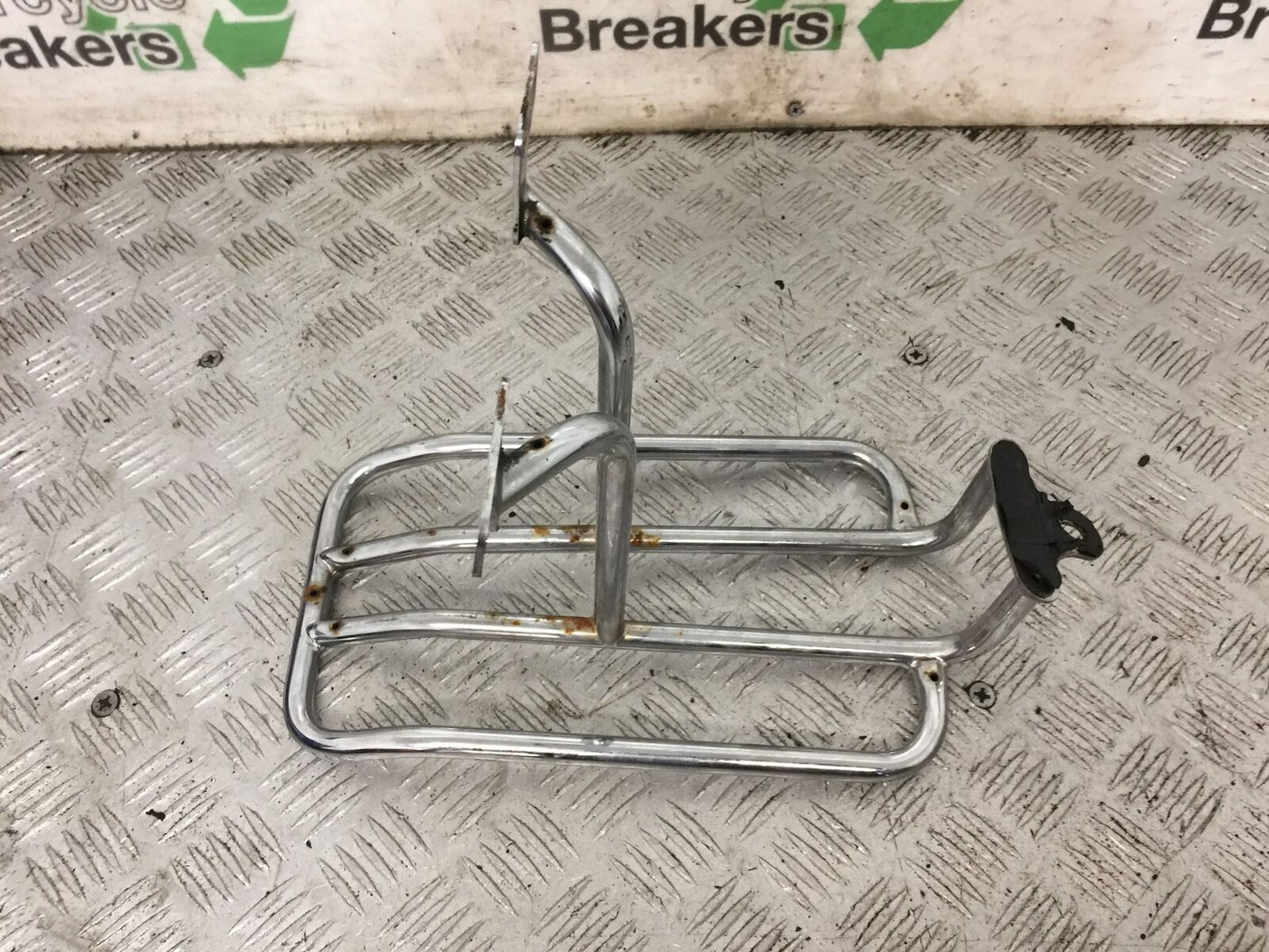 YAMAHA XVS 650 DRAGSTAR RACK YEAR 1996-2006 (STOCK 883)