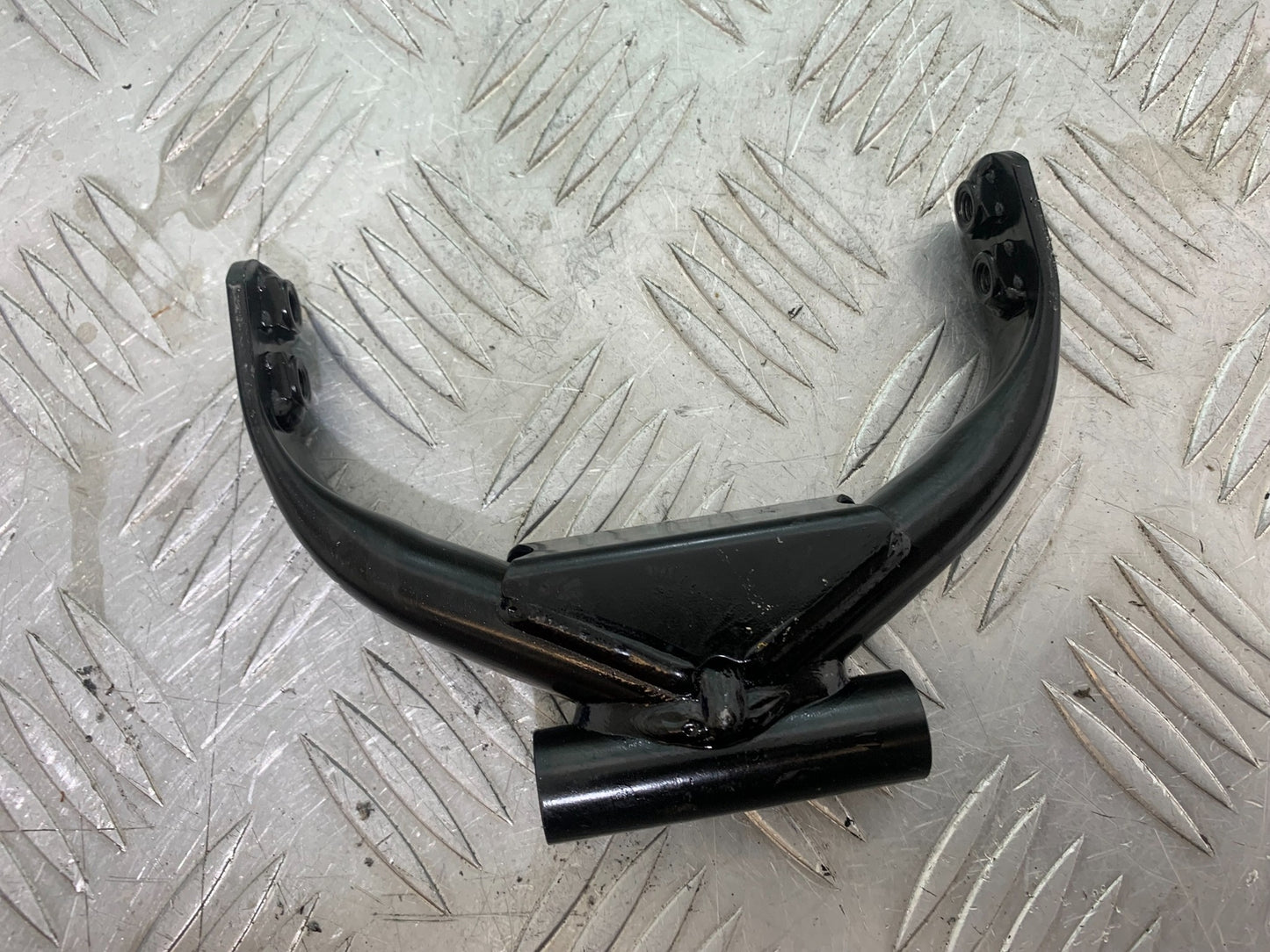 TRIUMPH TRIDENT 660 TANK BRACKET YEAR 2021-2024 (CMB1148)