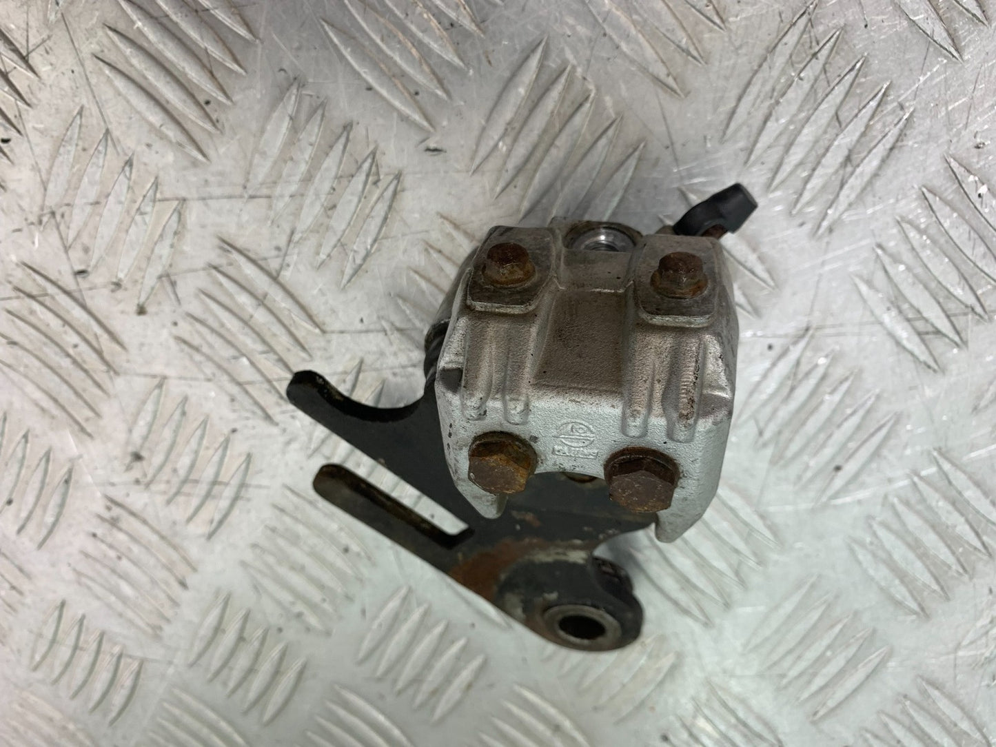 QINGQI QM125 GY-2B REAR BRAKE CALIPER YEAR 2016 (CMB1228)