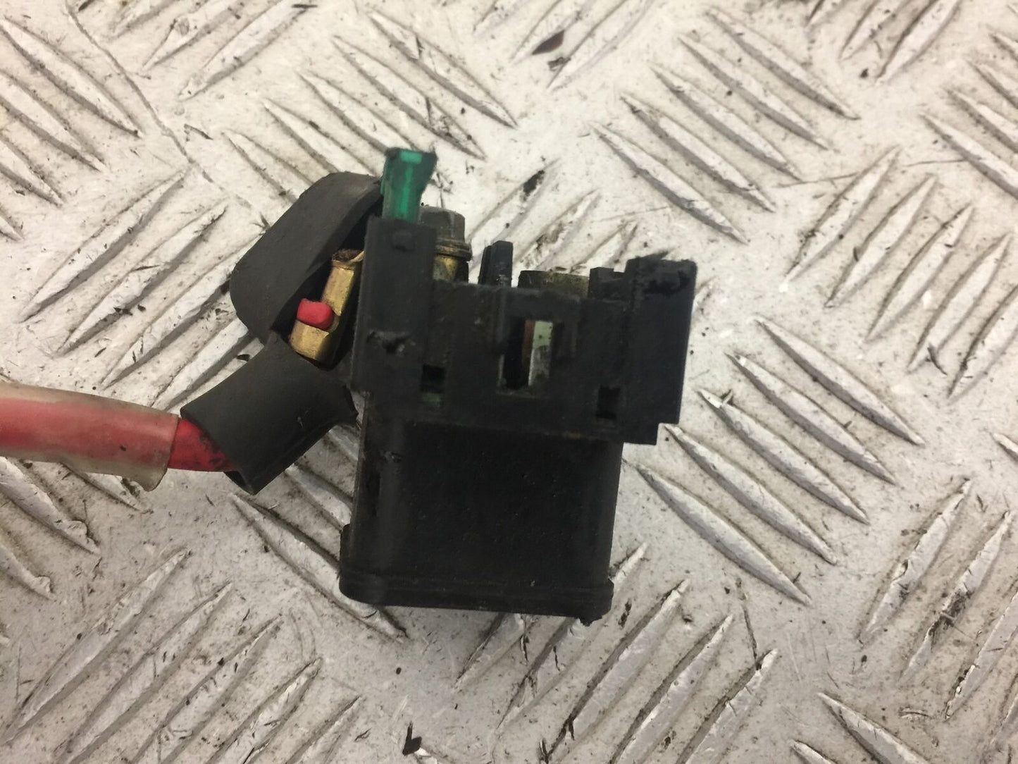 YAMAHA FZS600 FAZER 600 STARTER SOLENOID YEAR 1998-03 (STOCK 618)