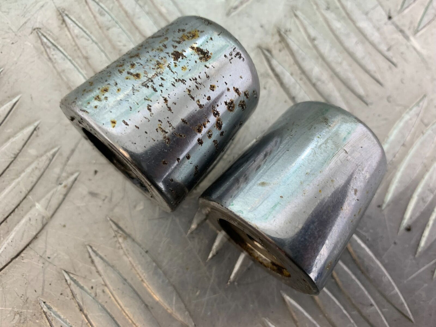 PIAGGIO X EVO 400 BAR END WEIGHTS YEAR 2007-2011 (CMB1069)