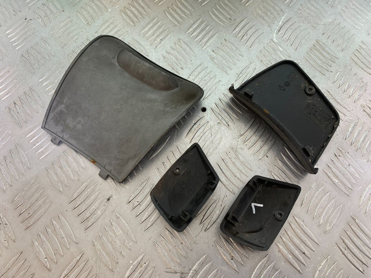 VESPA 125 ET4 INFILL PANELS YEAR 1997-2000 (CMB1068)
