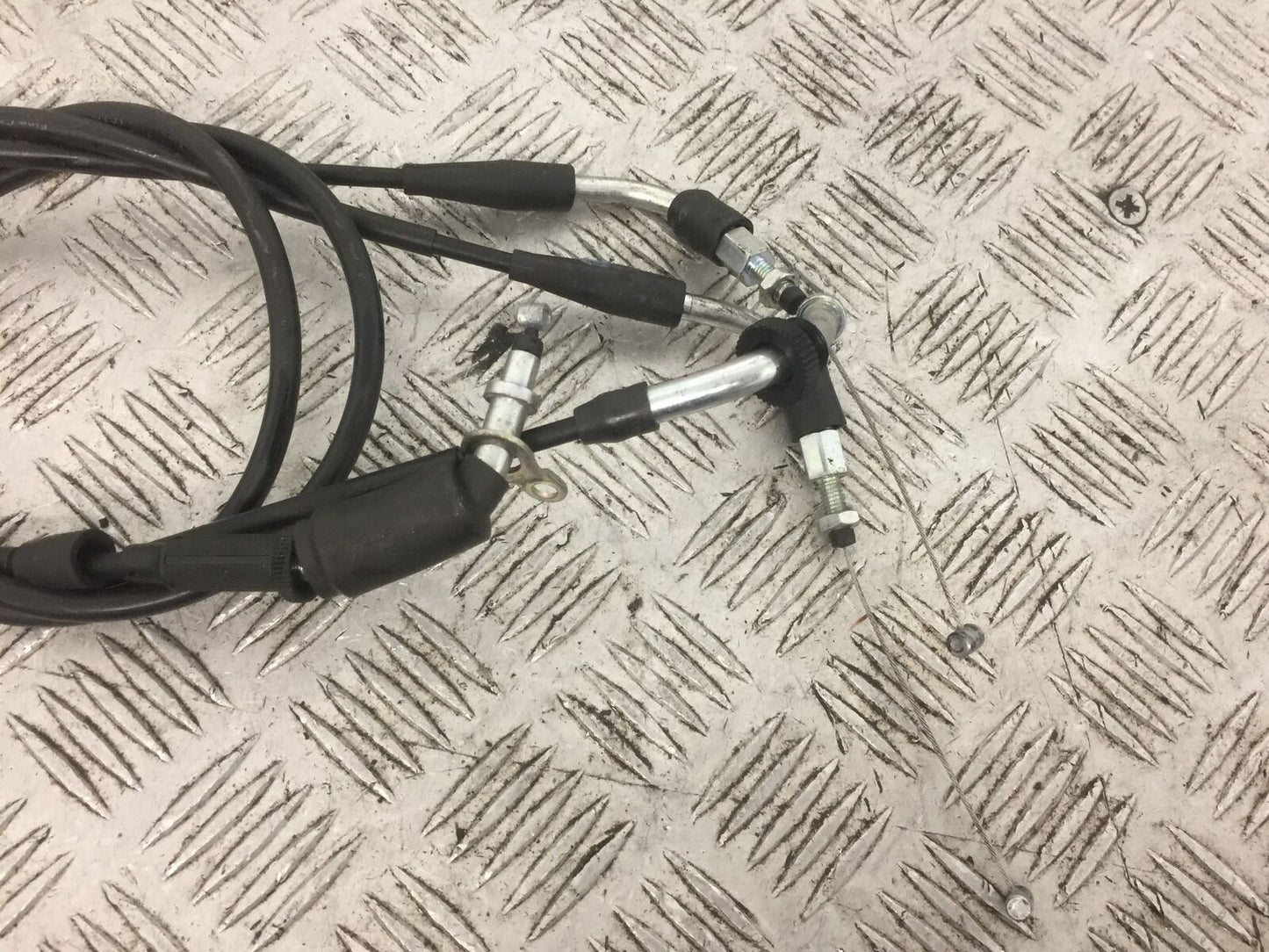 SUZUKI 650 BURGMAN THROTTLE CABLES YEAR 2014-2018 (STOCK 769)