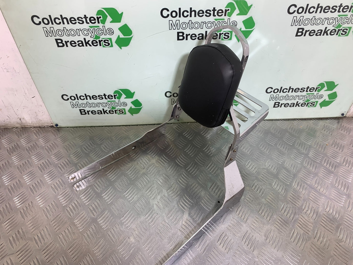 SUZUKI VL1500 VL 1500 INTRUDER RACK SISSY BAR YEAR 2013